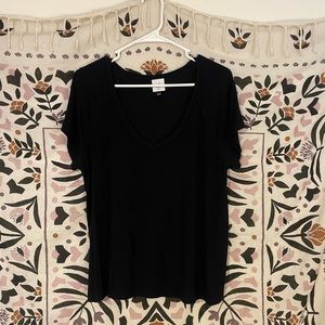 CABI TEE STYLE: 6125 SIZE: M